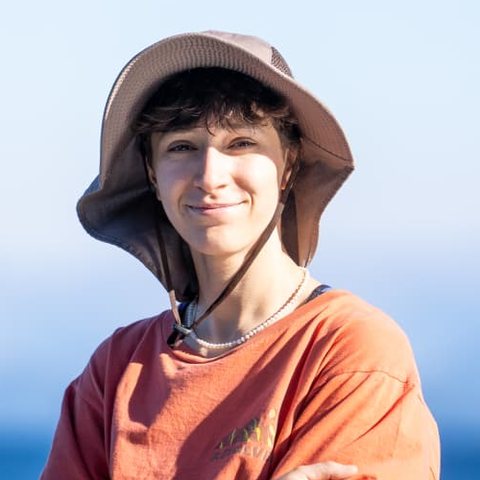 Cata, social media and mechanic at Grava Travel